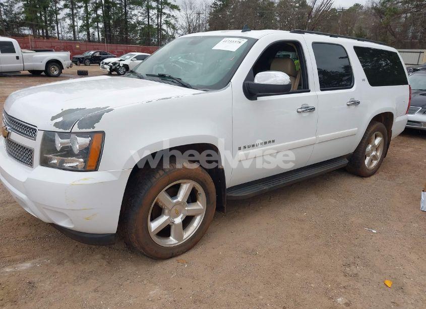 Photo 2 of 2007 Chevrolet Suburban 1500 LTZ (VIN 1GNFK16307J254301)