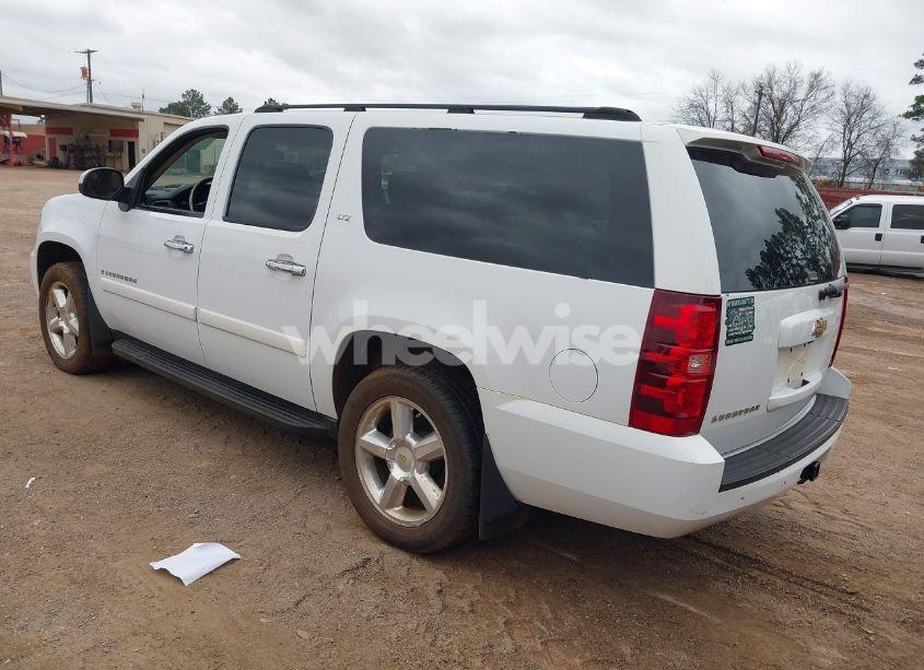 Photo 3 of 2007 Chevrolet Suburban 1500 LTZ (VIN 1GNFK16307J254301)