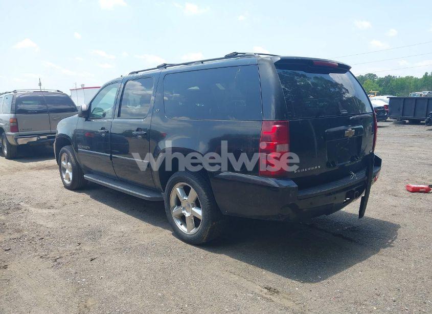 Photo 3 of 2007 Chevrolet Suburban 1500 LT (VIN 1GNFK16307J324024)
