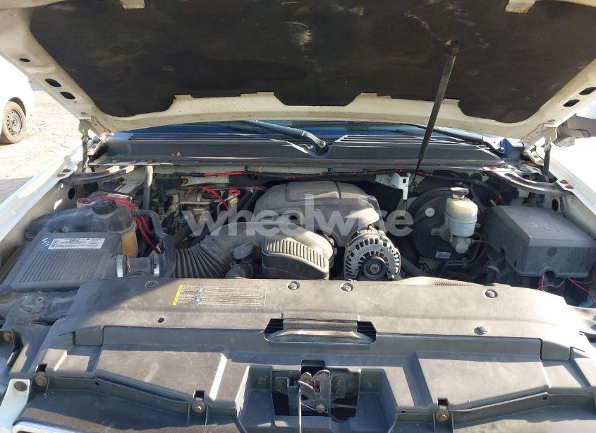 Photo 10 of 2007 Chevrolet Suburban 1500 LTZ (VIN 1GNFK16307R384726)