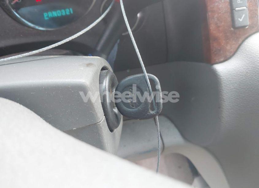 Photo 11 of 2007 Chevrolet Suburban 1500 LT (VIN 1GNFK16317J260379)