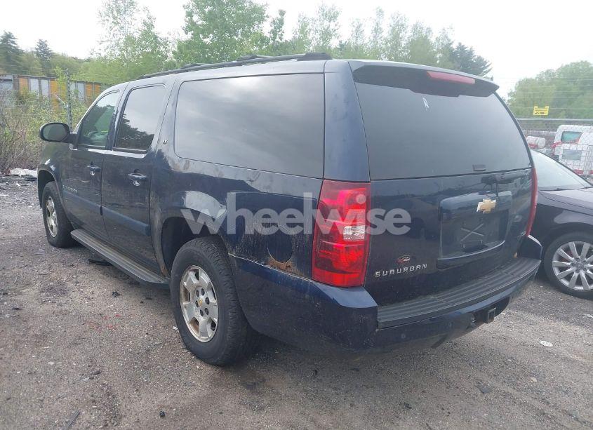 Photo 3 of 2007 Chevrolet Suburban 1500 LT (VIN 1GNFK16317J260379)