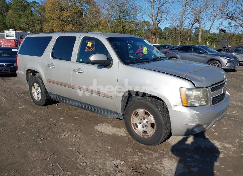 2007 Chevrolet Suburban 1500 LT (VIN 1GNFK16317R203004) main photo
