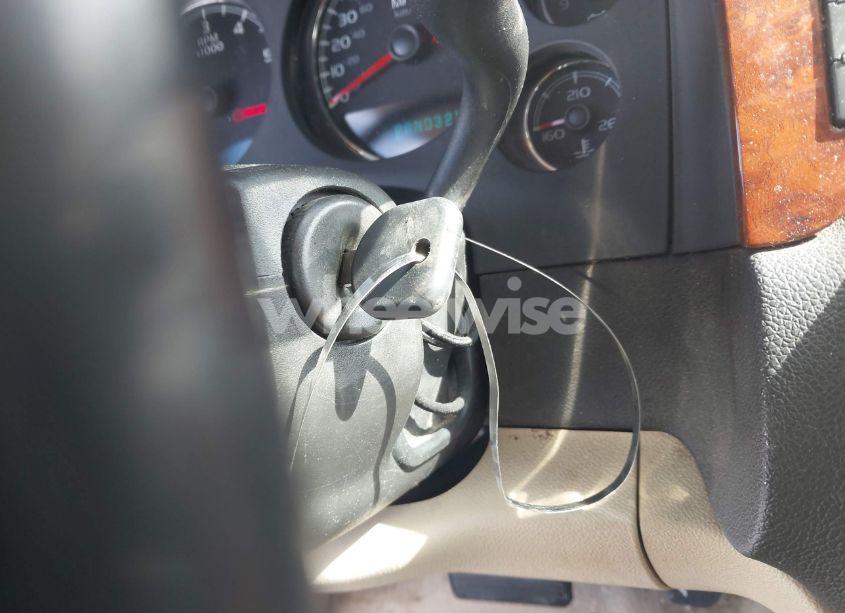 Photo 11 of 2007 Chevrolet Suburban 1500 LT (VIN 1GNFK16317R366798)