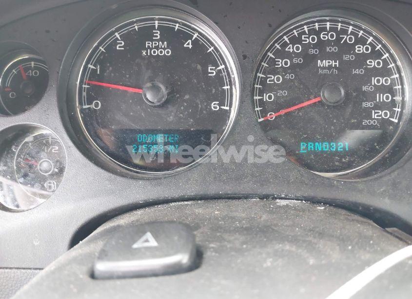 Photo 7 of 2007 Chevrolet Suburban 1500 LT (VIN 1GNFK16327J350303)