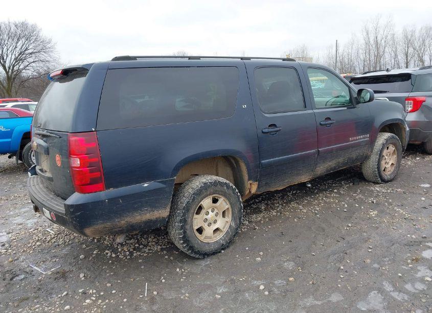 Photo 4 of 2007 Chevrolet Suburban 1500 LT (VIN 1GNFK16347J207403)