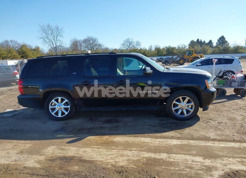 Photo 14 of 2007 Chevrolet Suburban 1500 LTZ (VIN 1GNFK16347J223178)