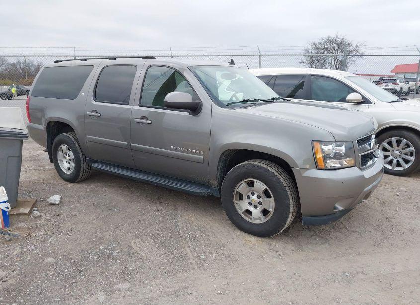 2007 Chevrolet Suburban 1500 LT (VIN 1GNFK16347J251742) main photo