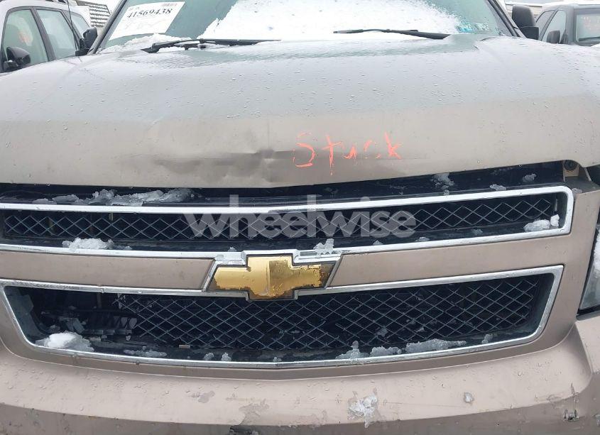 Photo 10 of 2007 Chevrolet Suburban 1500 LS (VIN 1GNFK16347J312488)