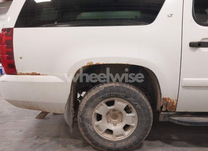 Photo 14 of 2008 Chevrolet Suburban 1500 LT (VIN 1GNFK16348J196002)