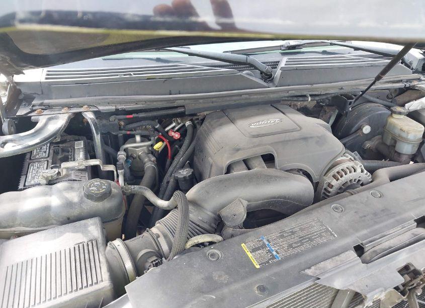 Photo 10 of 2007 Chevrolet Suburban 1500 LS (VIN 1GNFK16357J197321)