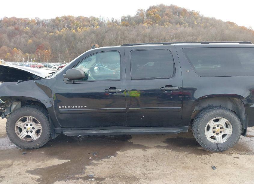 Photo 15 of 2007 Chevrolet Suburban 1500 LS (VIN 1GNFK16357J197321)