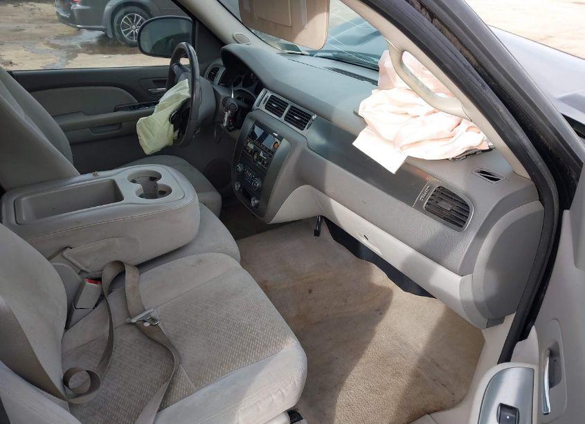Photo 5 of 2007 Chevrolet Suburban 1500 LS (VIN 1GNFK16357J197321)