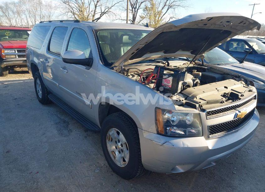 2007 Chevrolet Suburban 1500 LT (VIN 1GNFK16357J232133) main photo