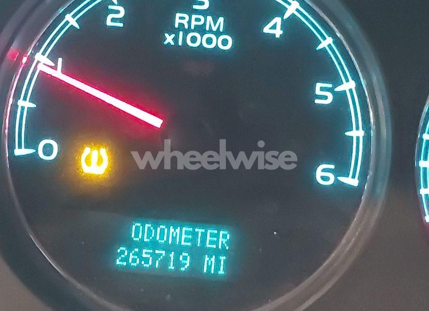 Photo 15 of 2007 Chevrolet Suburban 1500 LTZ (VIN 1GNFK16357J355897)