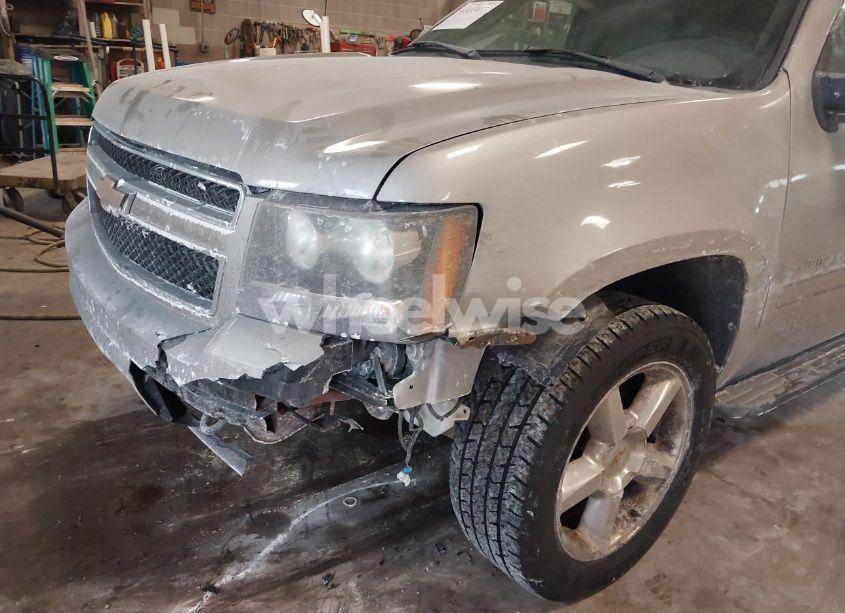 Photo 6 of 2007 Chevrolet Suburban 1500 LTZ (VIN 1GNFK16357J355897)