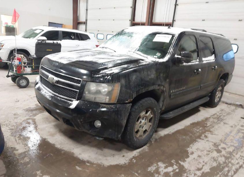 Photo 2 of 2007 Chevrolet Suburban 1500 LT (VIN 1GNFK16357R137766)