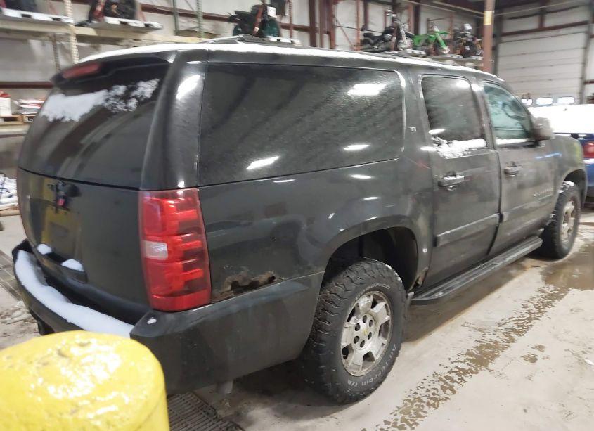 Photo 4 of 2007 Chevrolet Suburban 1500 LT (VIN 1GNFK16357R137766)