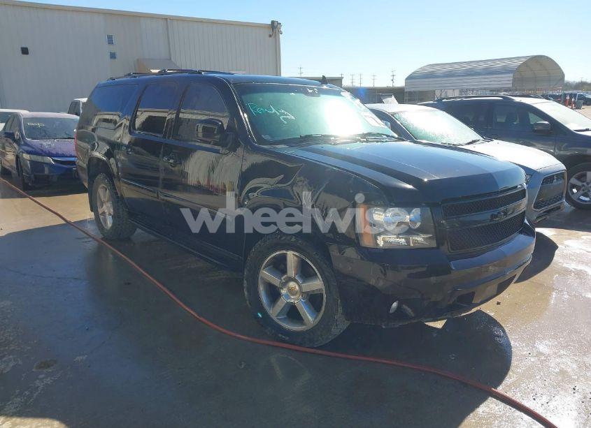 2007 Chevrolet Suburban 1500 LT (VIN 1GNFK16357R197353) main photo