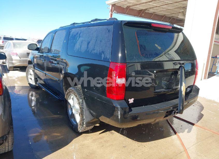 Photo 3 of 2007 Chevrolet Suburban 1500 LT (VIN 1GNFK16357R197353)