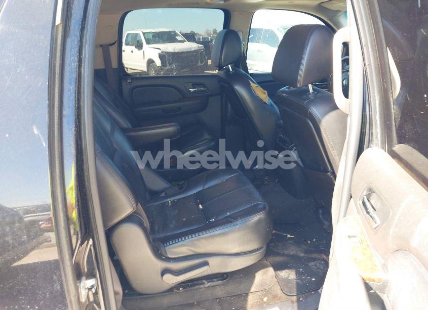 Photo 8 of 2007 Chevrolet Suburban 1500 LT (VIN 1GNFK16357R197353)