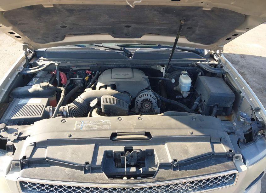 Photo 10 of 2008 Chevrolet Suburban 1500 LTZ (VIN 1GNFK16358J204026)