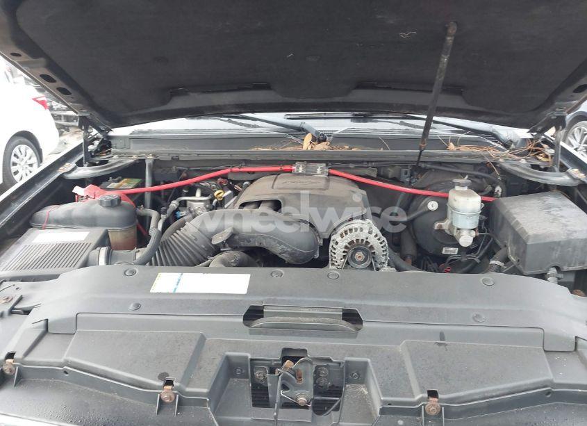 Photo 10 of 2007 Chevrolet Suburban 1500 LTZ (VIN 1GNFK16377R366689)