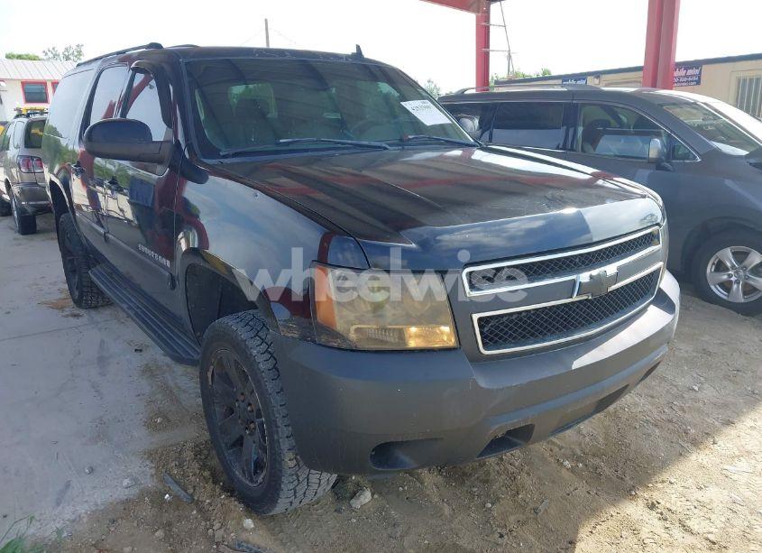 2007 Chevrolet Suburban 1500 LT (VIN 1GNFK16387J253011) main photo