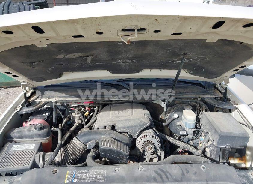 Photo 10 of 2008 Chevrolet Suburban 1500 LTZ (VIN 1GNFK16388R274699)