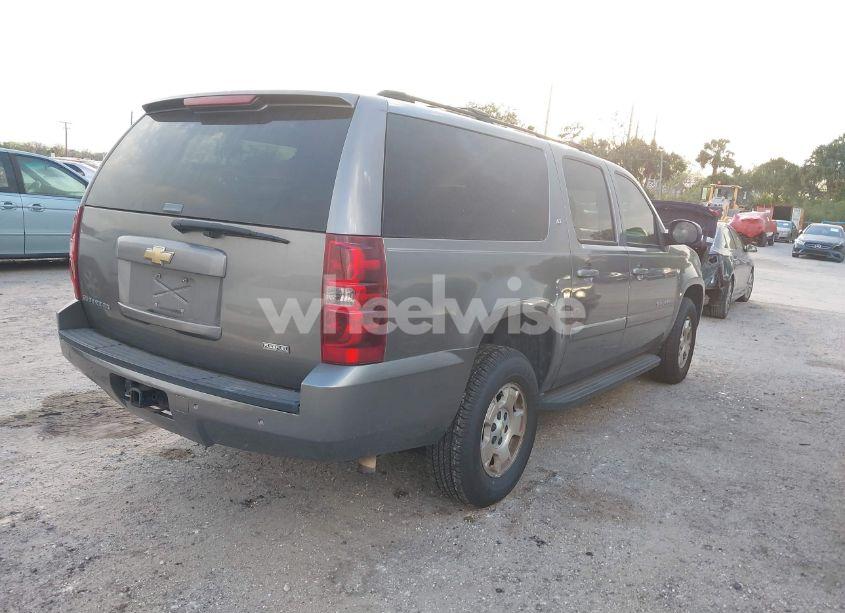 Photo 4 of 2007 Chevrolet Suburban 1500 LT (VIN 1GNFK16397J238680)