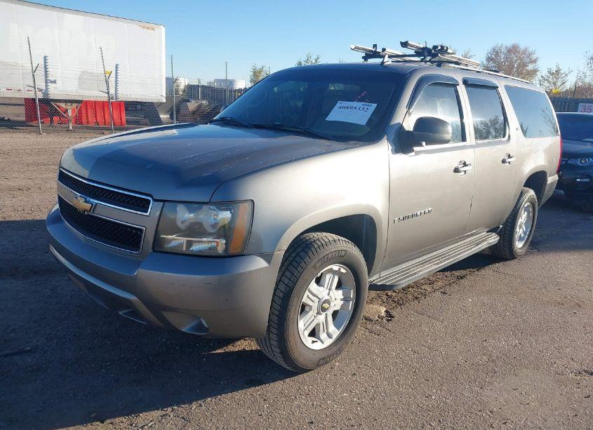 Photo 2 of 2007 Chevrolet Suburban 1500 LT (VIN 1GNFK16397J268746)