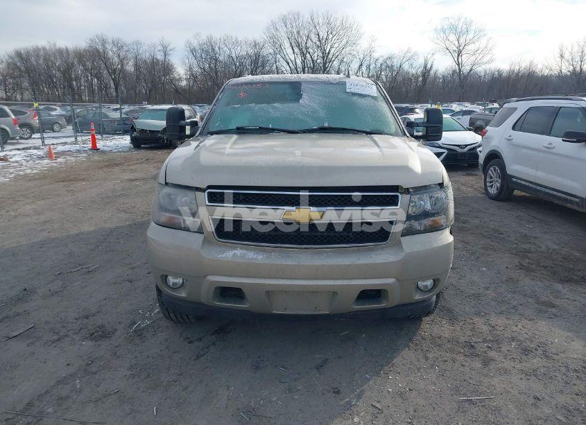 Photo 13 of 2007 Chevrolet Suburban 1500 LT (VIN 1GNFK16397J307142)