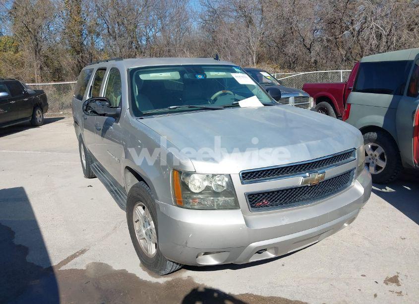 2007 Chevrolet Suburban 1500 LS (VIN 1GNFK16397R188641) main photo