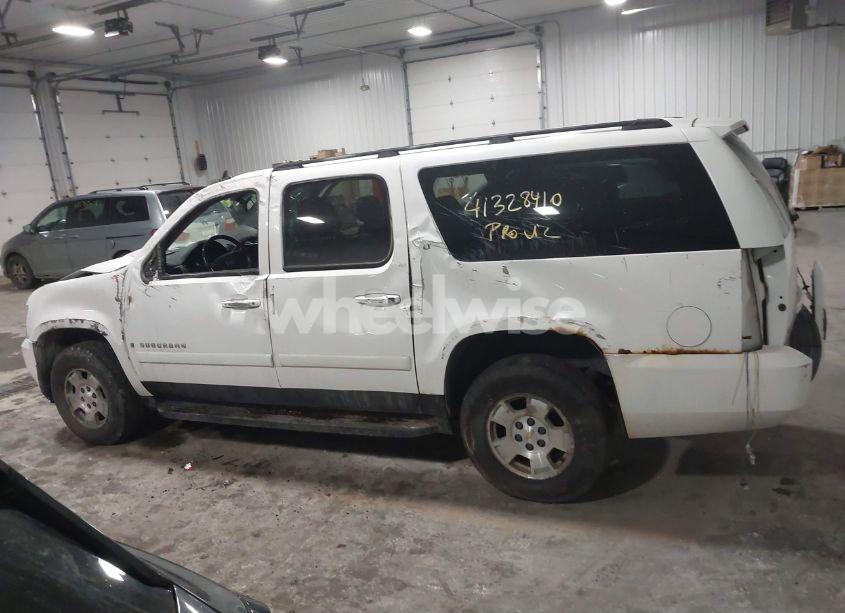 Photo 14 of 2007 Chevrolet Suburban 1500 LT (VIN 1GNFK16397R198621)