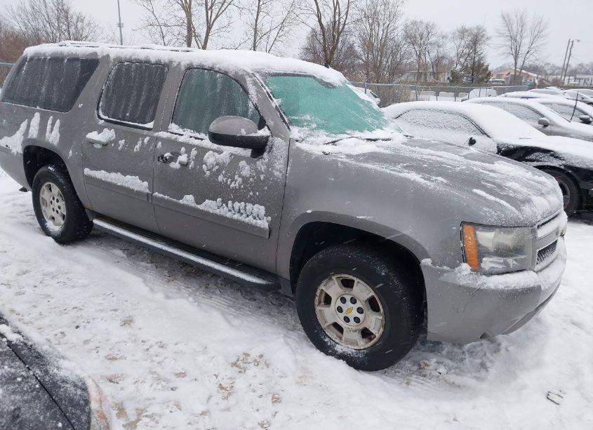 2008 Chevrolet Suburban 1500 LT (VIN 1GNFK16398J226725) main photo