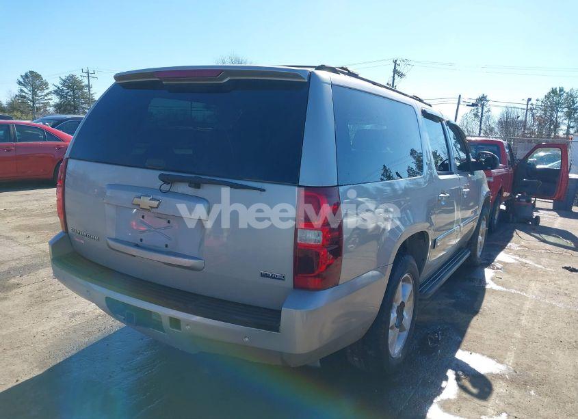 Photo 4 of 2007 Chevrolet Suburban 1500 LTZ (VIN 1GNFK163X7J185097)