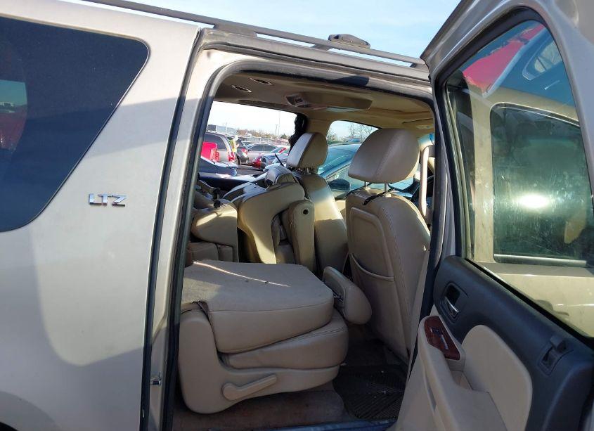 Photo 8 of 2007 Chevrolet Suburban 1500 LTZ (VIN 1GNFK163X7J208930)