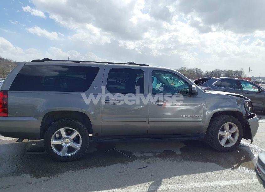 Photo 13 of 2007 Chevrolet Suburban 1500 LT (VIN 1GNFK163X7J237585)