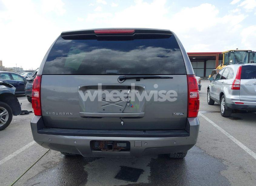 Photo 16 of 2007 Chevrolet Suburban 1500 LT (VIN 1GNFK163X7J237585)