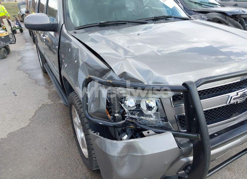 Photo 6 of 2007 Chevrolet Suburban 1500 LT (VIN 1GNFK163X7J237585)