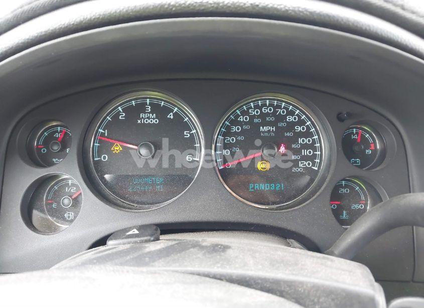 Photo 7 of 2007 Chevrolet Suburban 1500 LT (VIN 1GNFK163X7J237585)