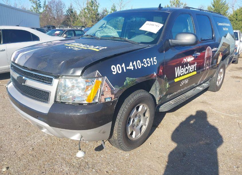 Photo 2 of 2007 Chevrolet Suburban 1500 LT (VIN 1GNFK163X7J285510)