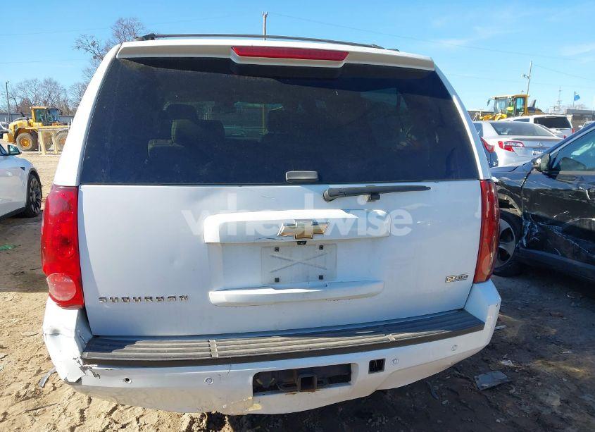 Photo 12 of 2007 Chevrolet Suburban 1500 LTZ (VIN 1GNFK163X7R395751)