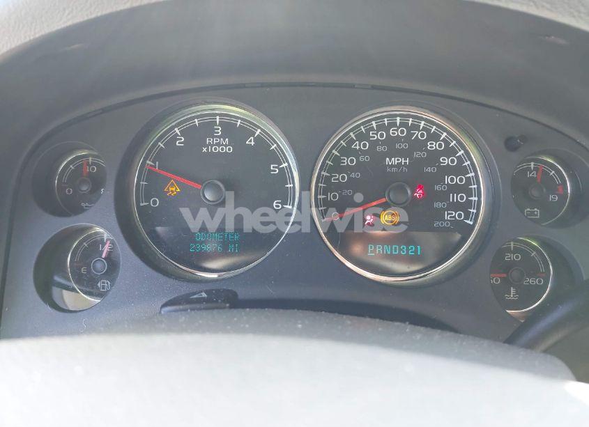 Photo 7 of 2008 Chevrolet Suburban 1500 LT (VIN 1GNFK163X8R111651)