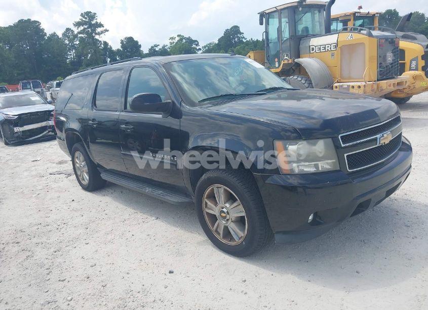 2008 Chevrolet Suburban 1500 LT (VIN 1GNFK163X8R239792) main photo