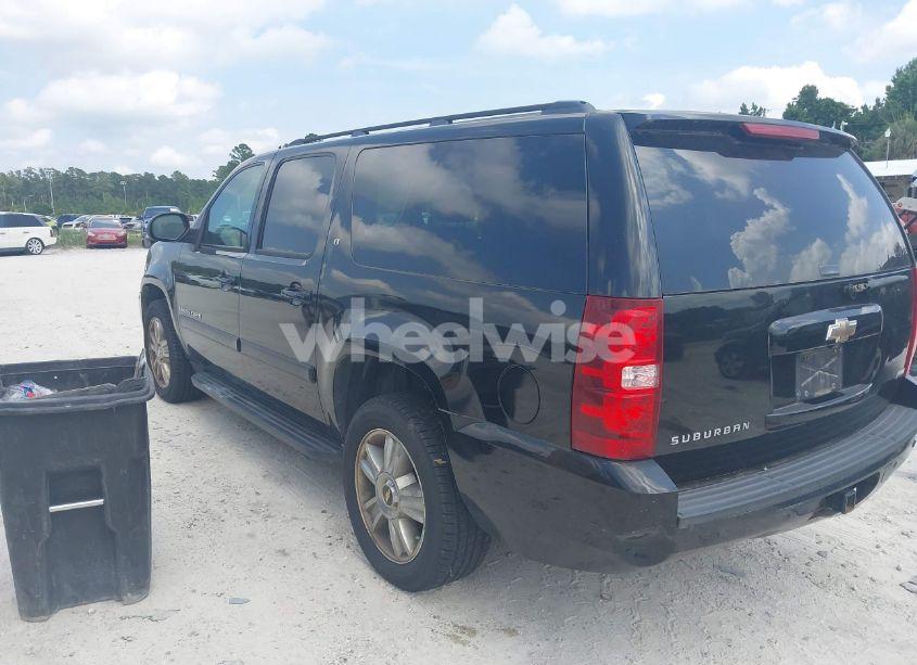 Photo 3 of 2008 Chevrolet Suburban 1500 LT (VIN 1GNFK163X8R239792)