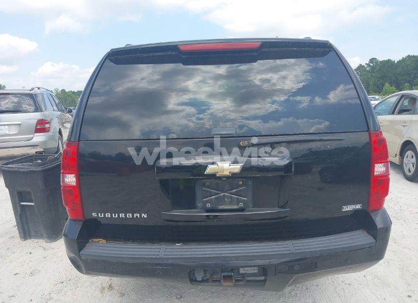 Photo 6 of 2008 Chevrolet Suburban 1500 LT (VIN 1GNFK163X8R239792)