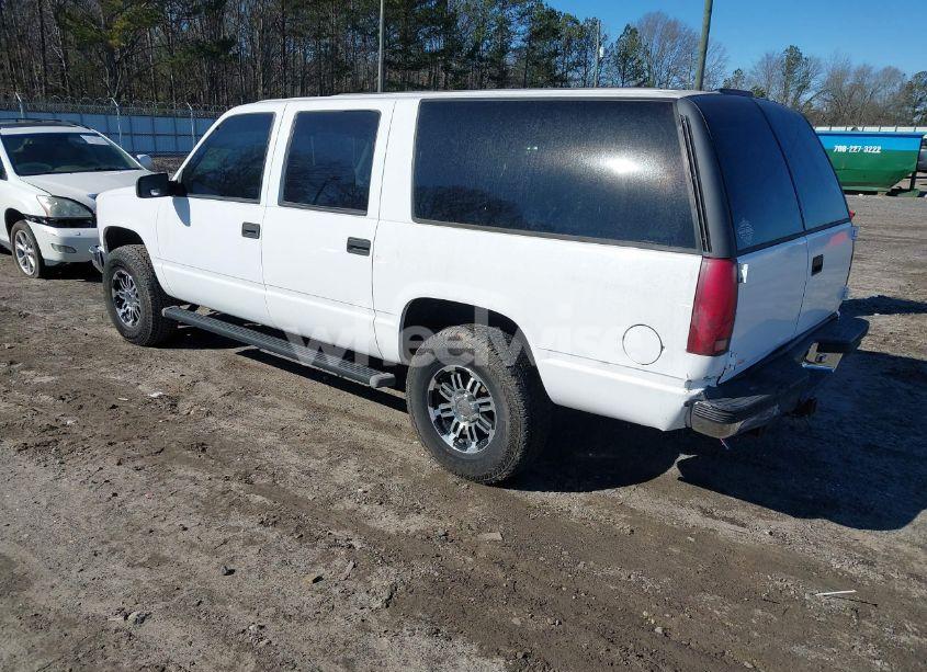 Photo 3 of 1995 Chevrolet Suburban K1500 (VIN 1GNFK16K0SJ362711)