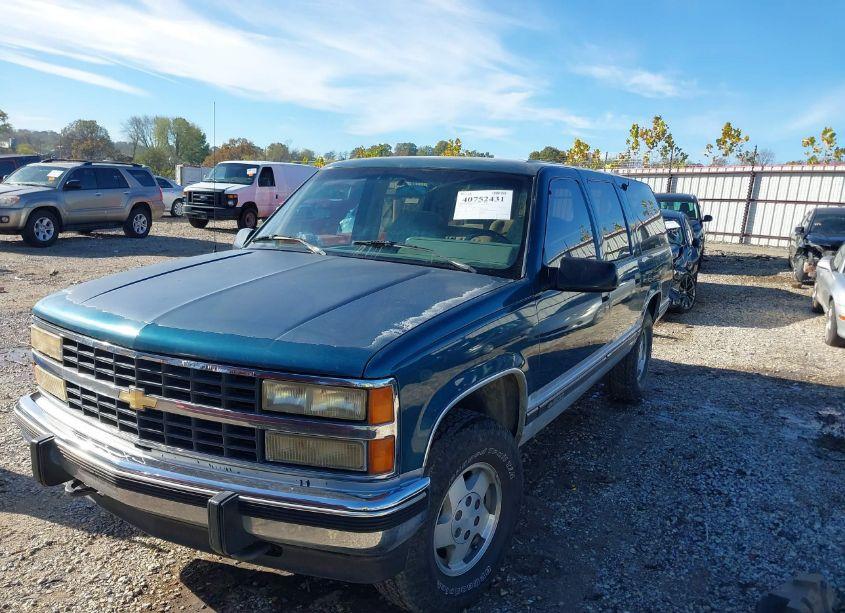 Photo 6 of 1993 Chevrolet Suburban K1500 (VIN 1GNFK16K4PJ315530)