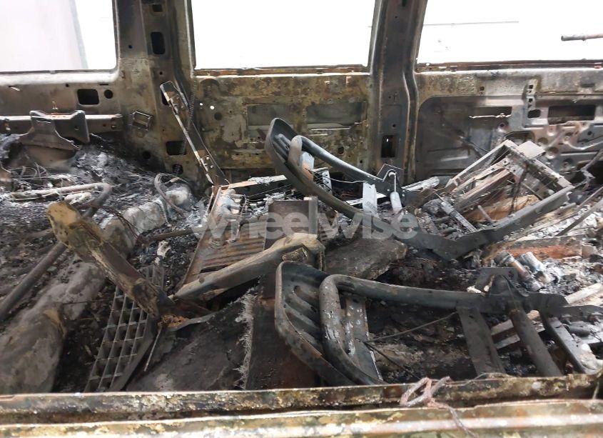 Photo 8 of 1994 Chevrolet Suburban K1500 (VIN 1GNFK16K7RJ348671)